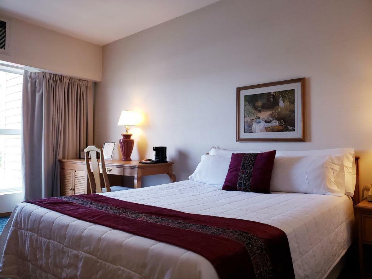 Totem Lake Hotel Kirkland Eksteriør bilde